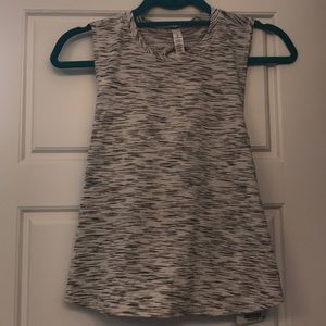 Lululemon Tank.
